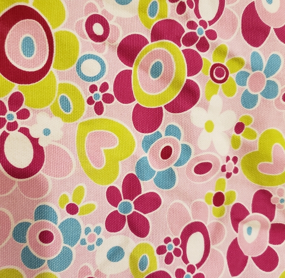 2 pillow covers. - Picture 2 of 5